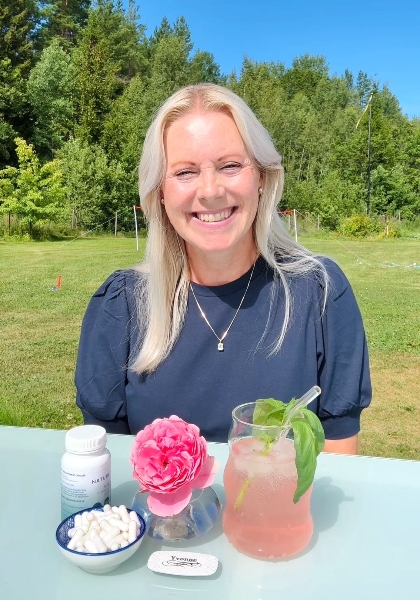Trött hjärna, låg energi, svårt att återhämta dig? Det här lilla tillskottet kan vara en av kroppens mest underskattade hjälpmedel.”  NAC är en av de mest omtalade molekylerna inom longevity just nu – men få vet varför den gör så stor skillnad.